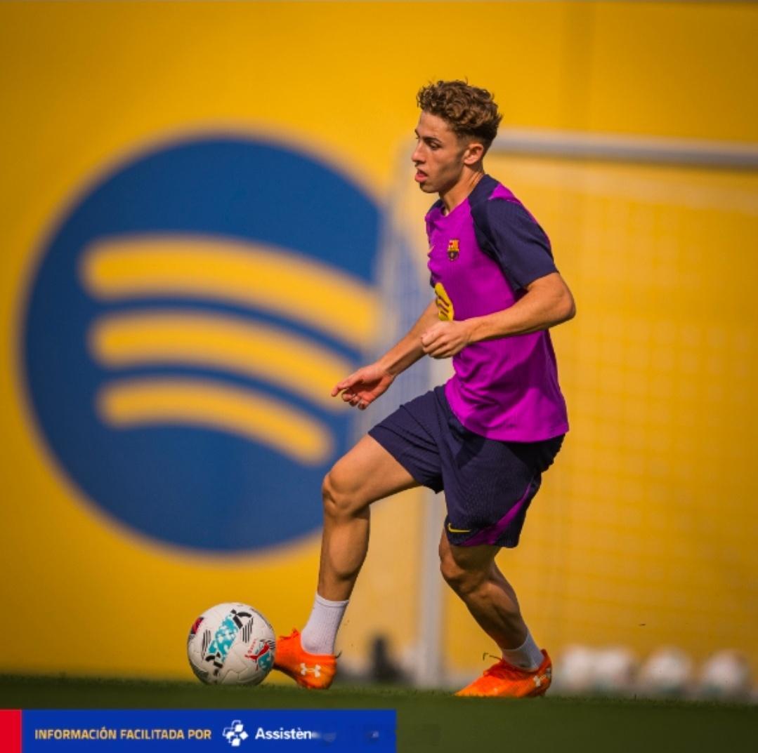 官方：巴萨中场费尔明比目鱼肌受伤，预计伤缺两周官方消息，巴萨中场费尔明比目鱼肌受