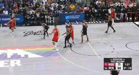 26+2+4！谢泼德3节末1分钟独造11比0打花掘金。
3节末太猛了：连续3个3