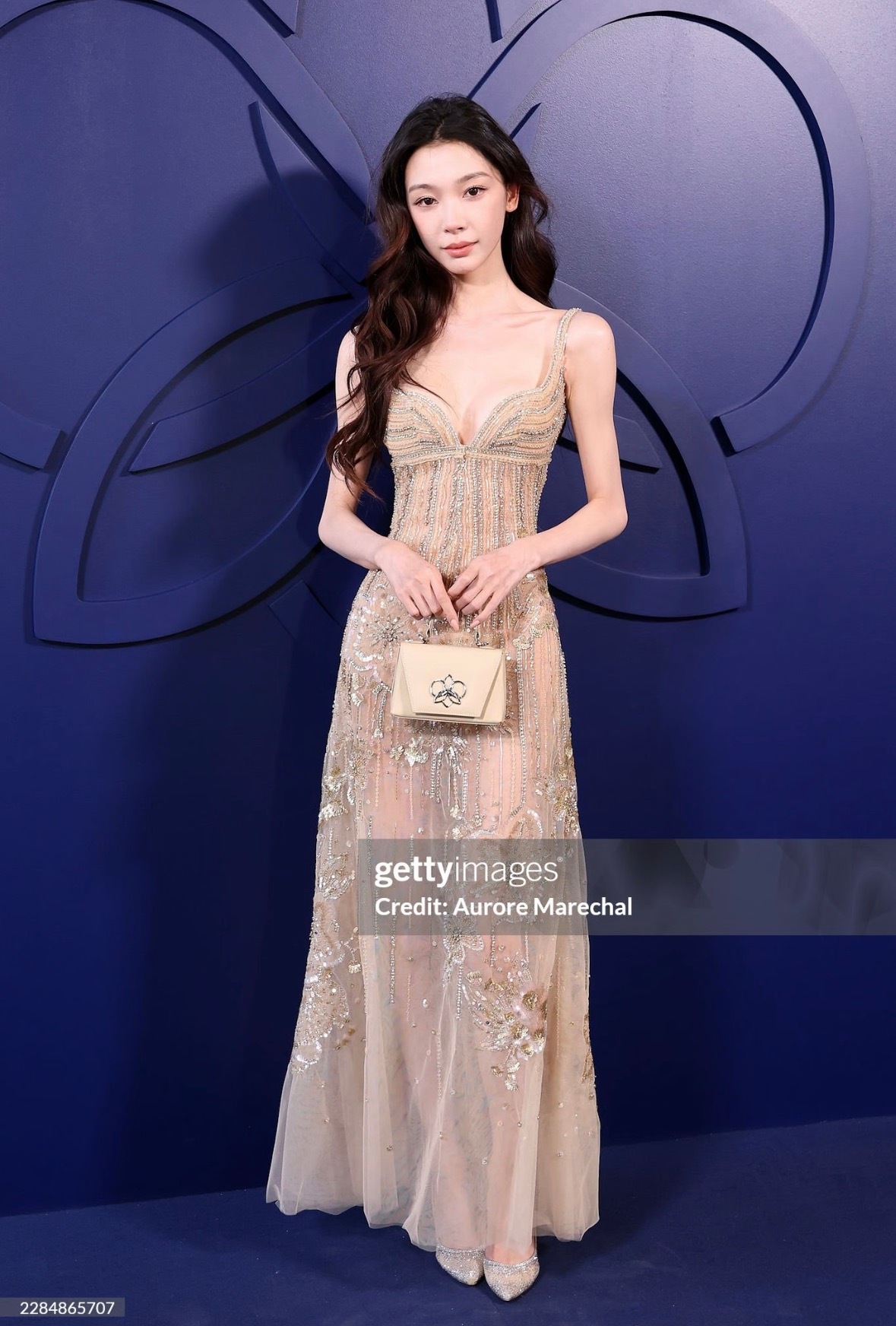 易梦玲什么时候和自己和解，放空自己打磨演技吧，很美，但是有种形同枯槁感觉