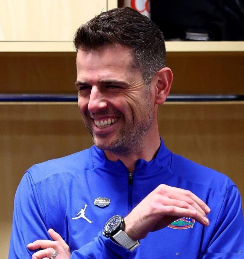 记者Kevin O'Connor报道，如果科尔选择离开，勇士管理层将考虑外部人选