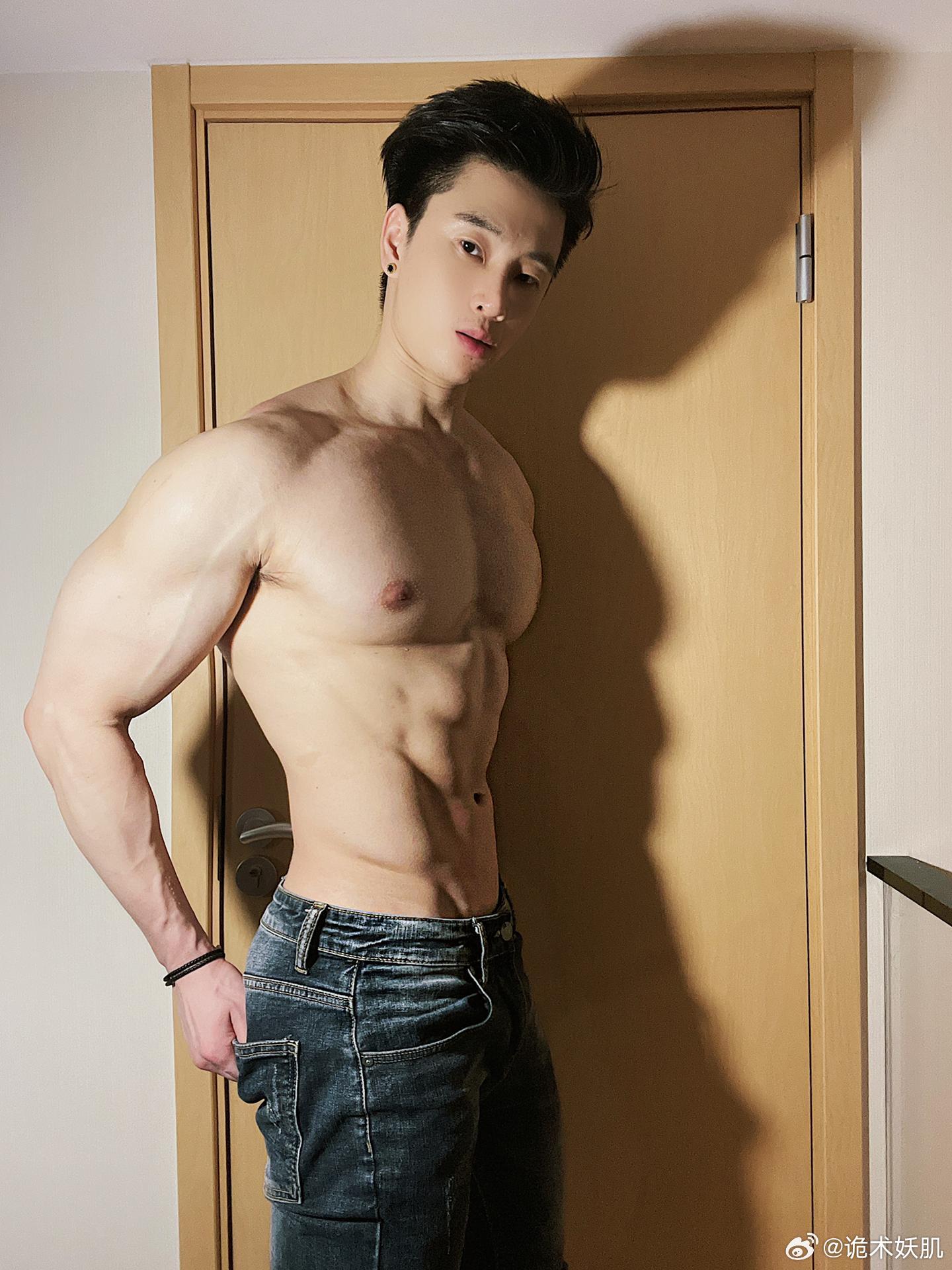 健身[超话]健身运动就是坚持 ​​​