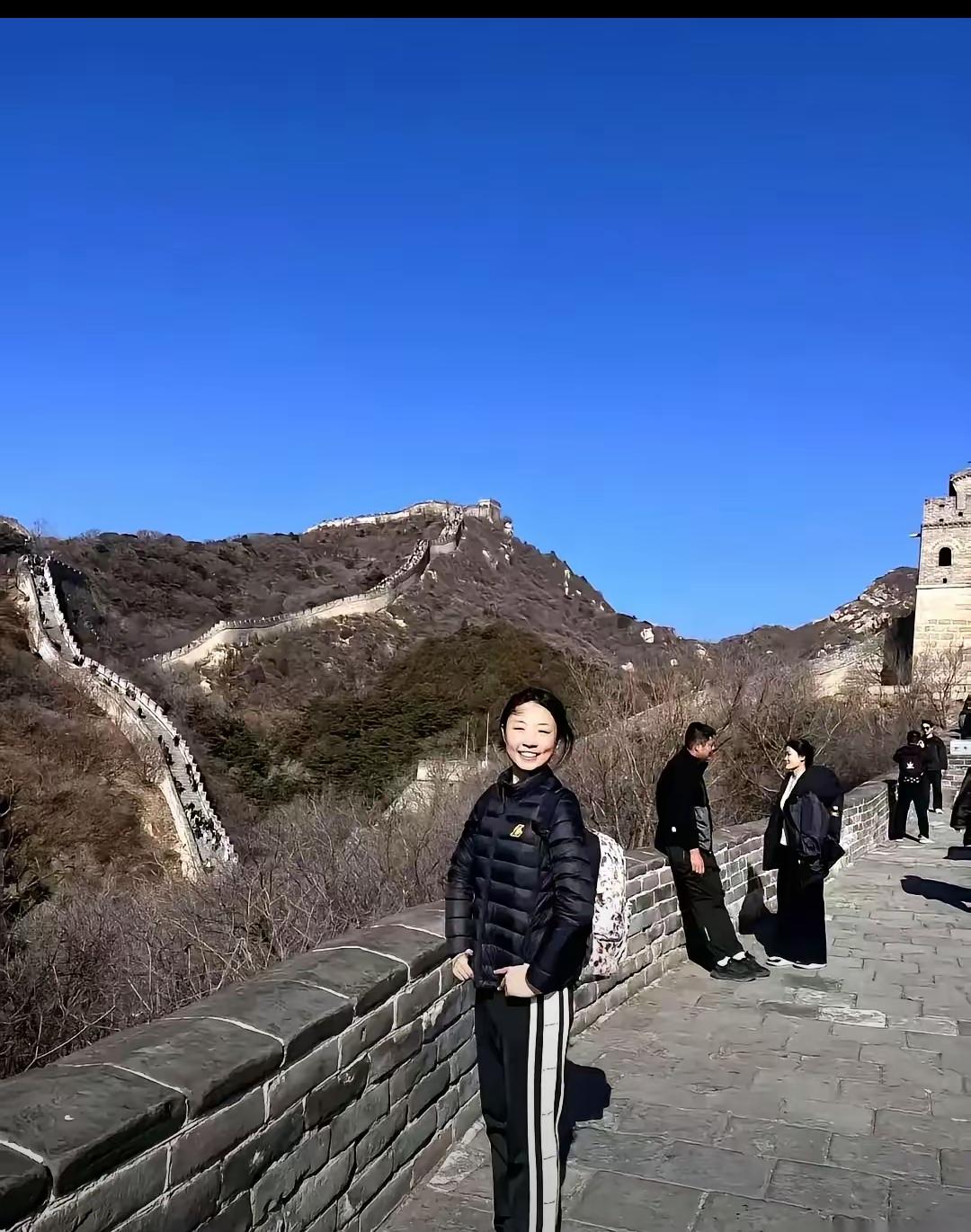 真不是面相玄学，是骨子里的热爱藏不住！19岁的陈欣妍火得太让人舒服了，没有精致妆