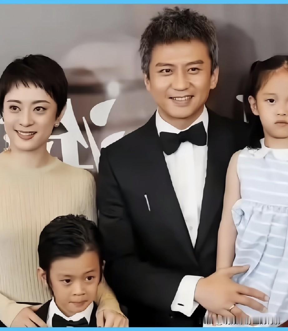 孙俪邓超的女儿小花舞姿大方从容，家庭教育真的会影响孩子气质吗？