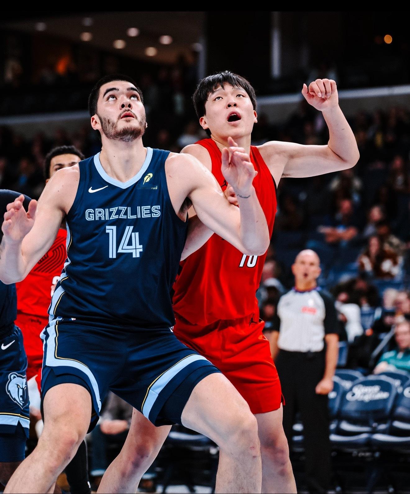 杨瀚森生涯首次首发 虽然惜败，但杨瀚森的首发首秀很亮眼！上场近20分钟，拿到4分