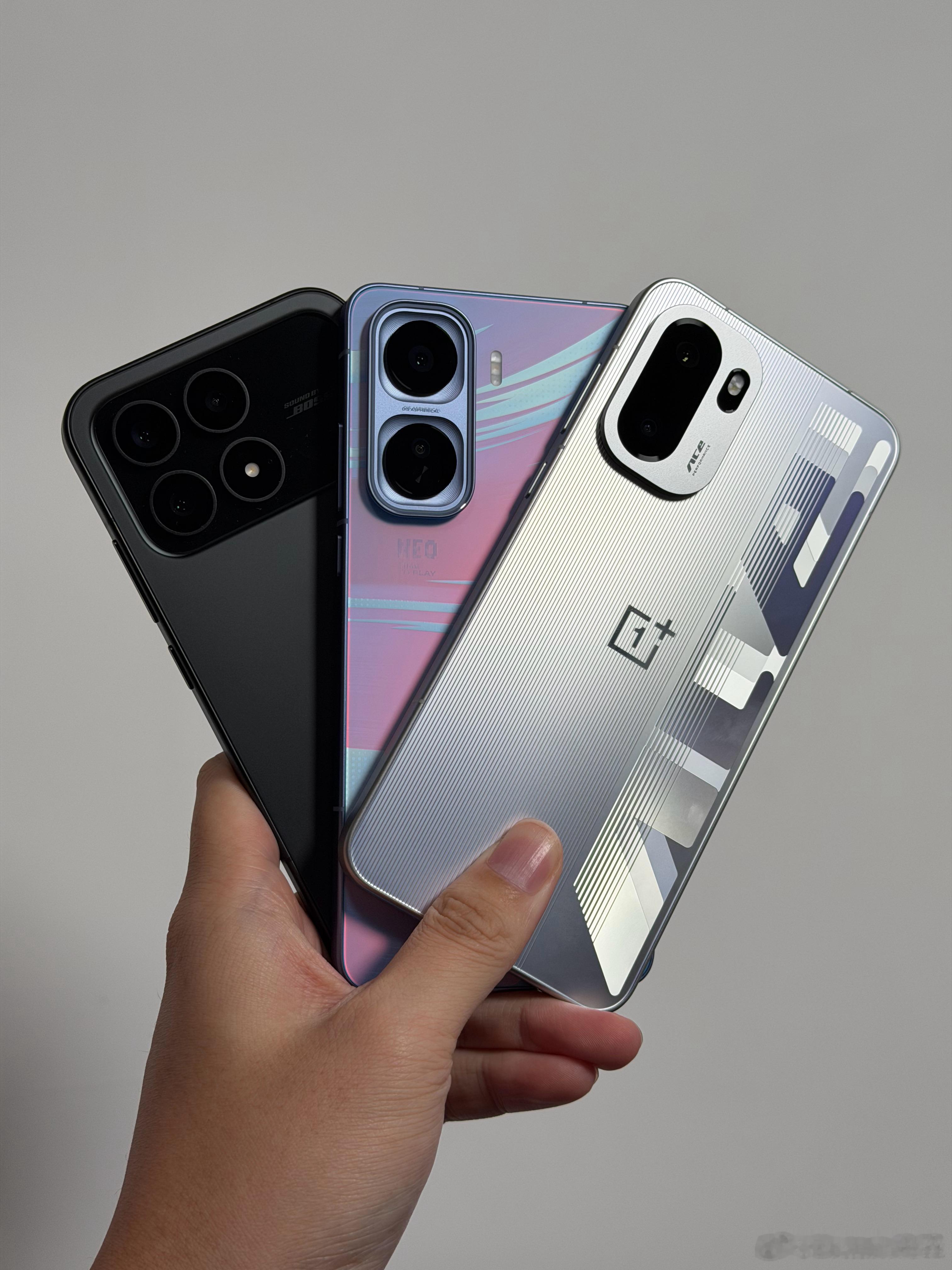 2599这三台真有点卷，倒也是各有卖点。 ​​​