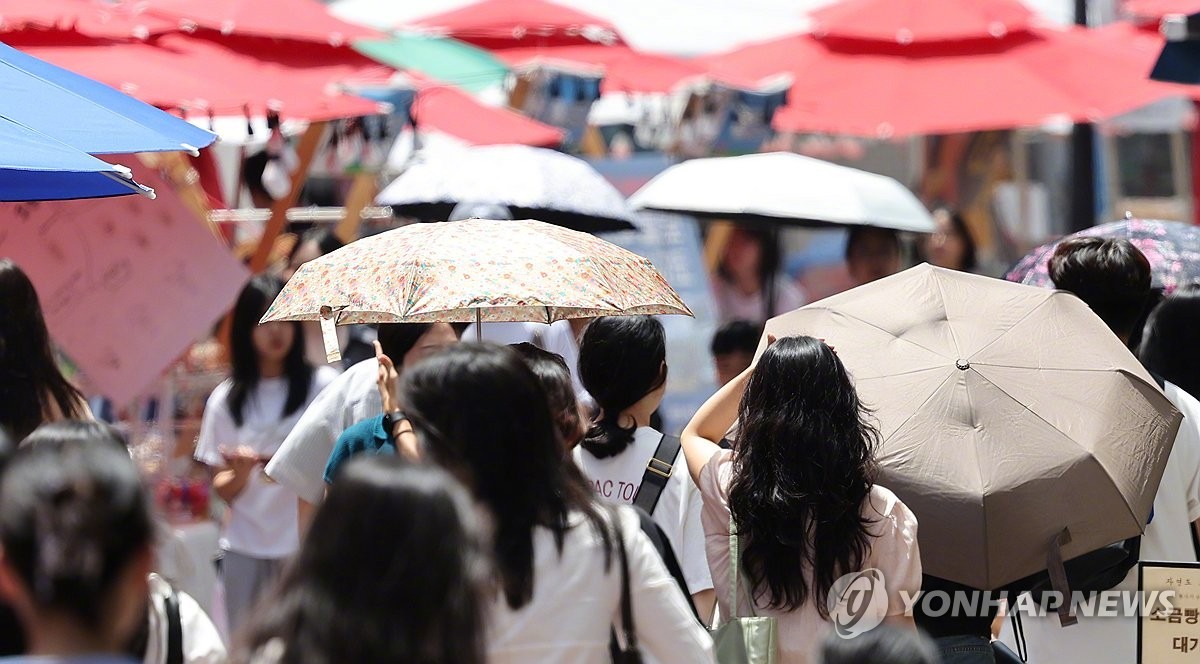 【韩东南部首次发布最高级别高温预警】（韩联社）海外新鲜事热点现场 韩联社首尔7月