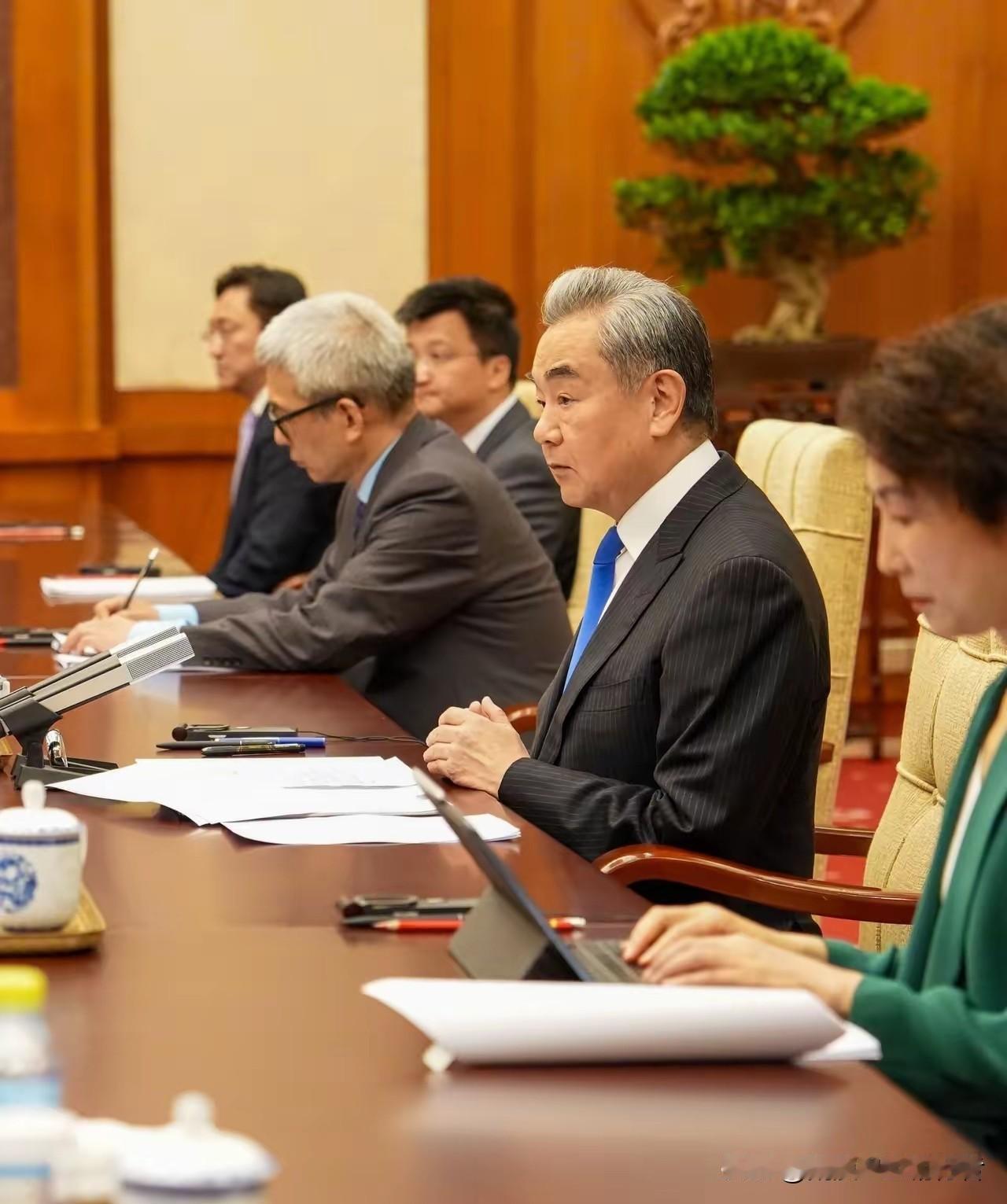 美国心寒，澳大利亚变了
美国万万没想到，澳大利亚前脚刚在日本谈妥，答应日本在供应