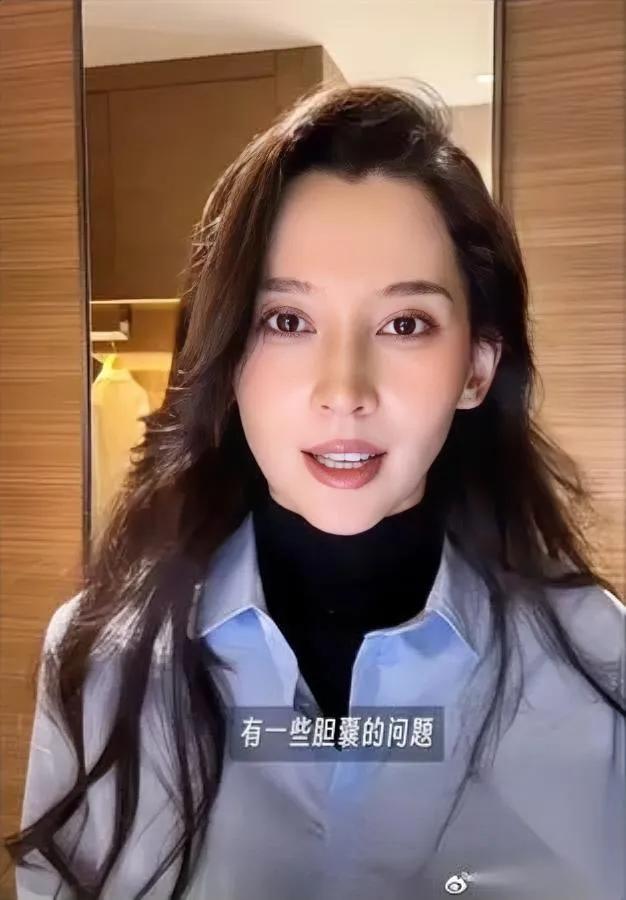 森林北体检报告惊到我了！

和汪峰两年竟成这样

情绪结节到底咋来的？看她直白说