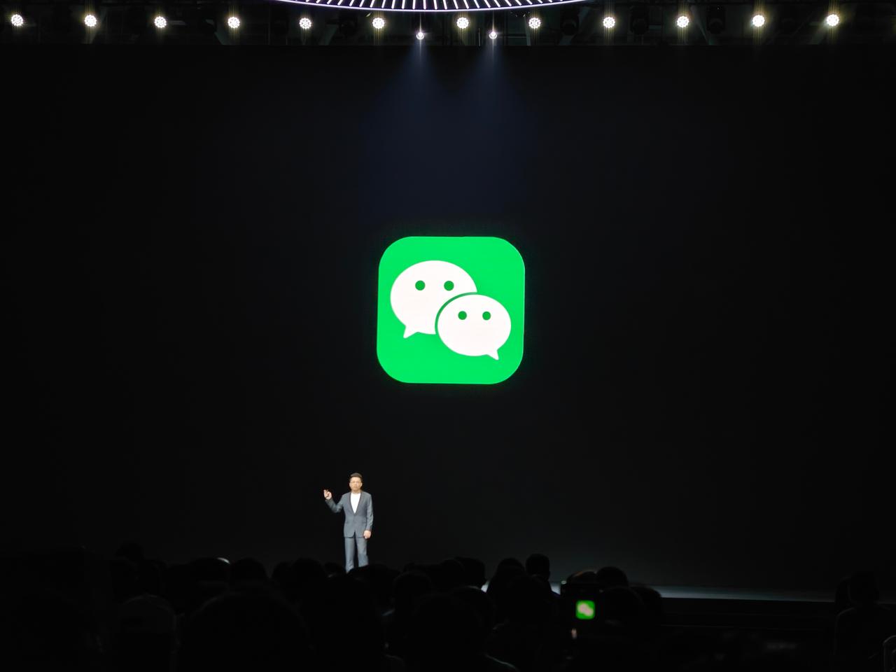 从内存启动应用。