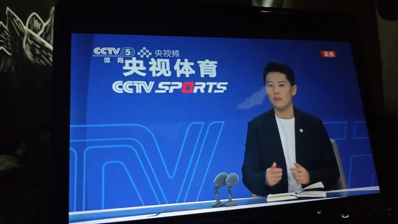 梁靖昆3-2惊天逆转！国乒首盘逆风翻盘太提气，谁能想到，开局被张本智和连下两局的