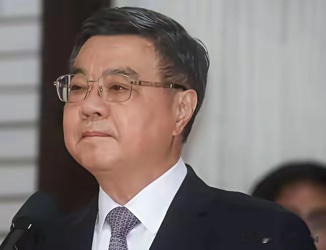 预算过关就翻脸？岛内蓝绿博弈，韩国瑜为何陷入两头为难
 
台海观察 台湾政局 2