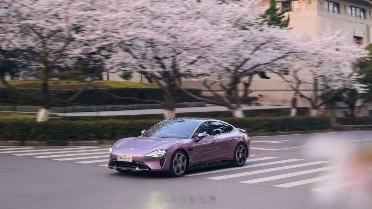 【福特CEO再赞小米SU7：福特CEO称小米是中国的苹果，SU7像保时捷Tayc