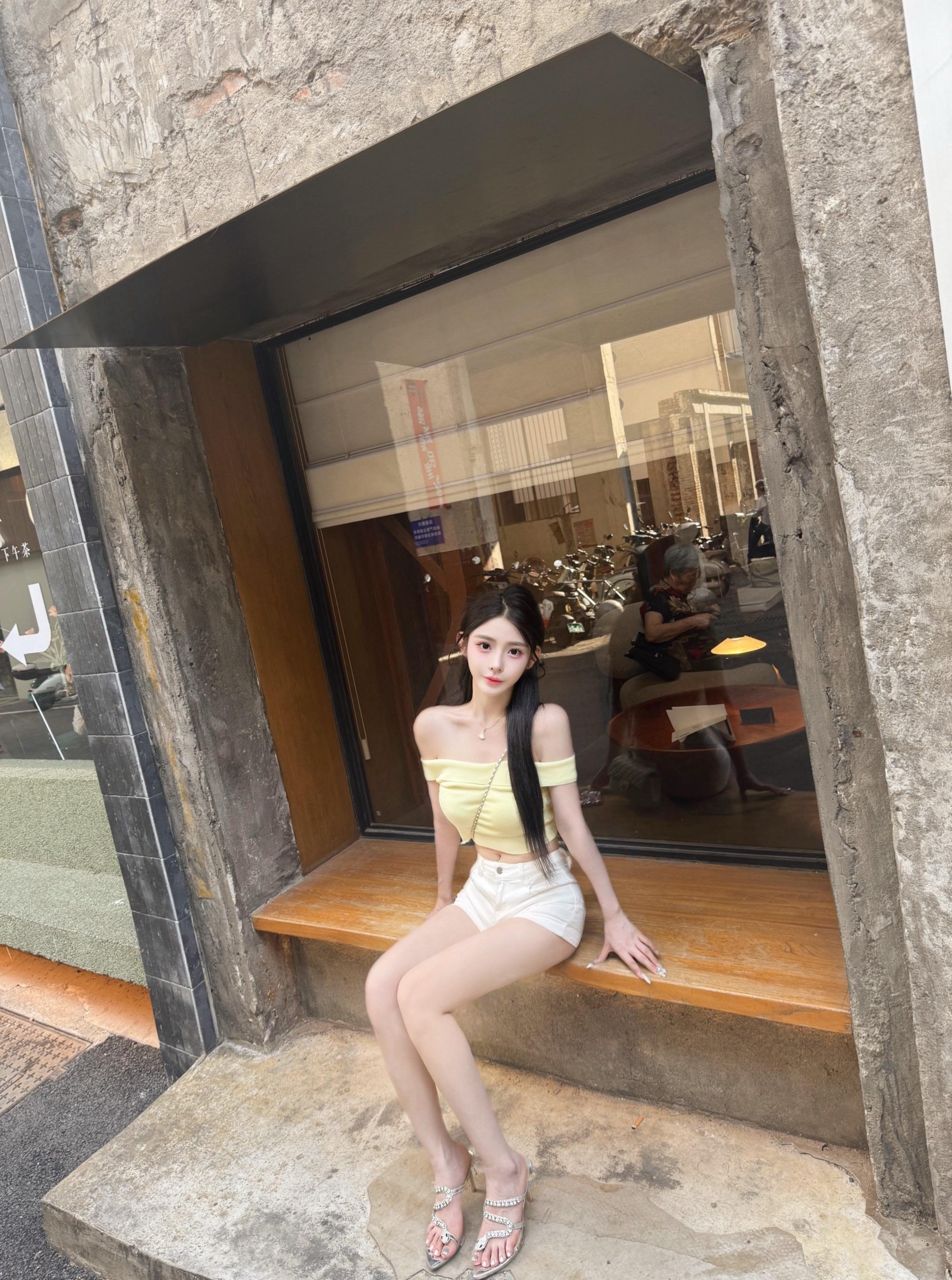 幸福的秘诀是 ：我在沙滩捡了一颗特别好的贝壳从此我不会再踏入🏖️沙滩