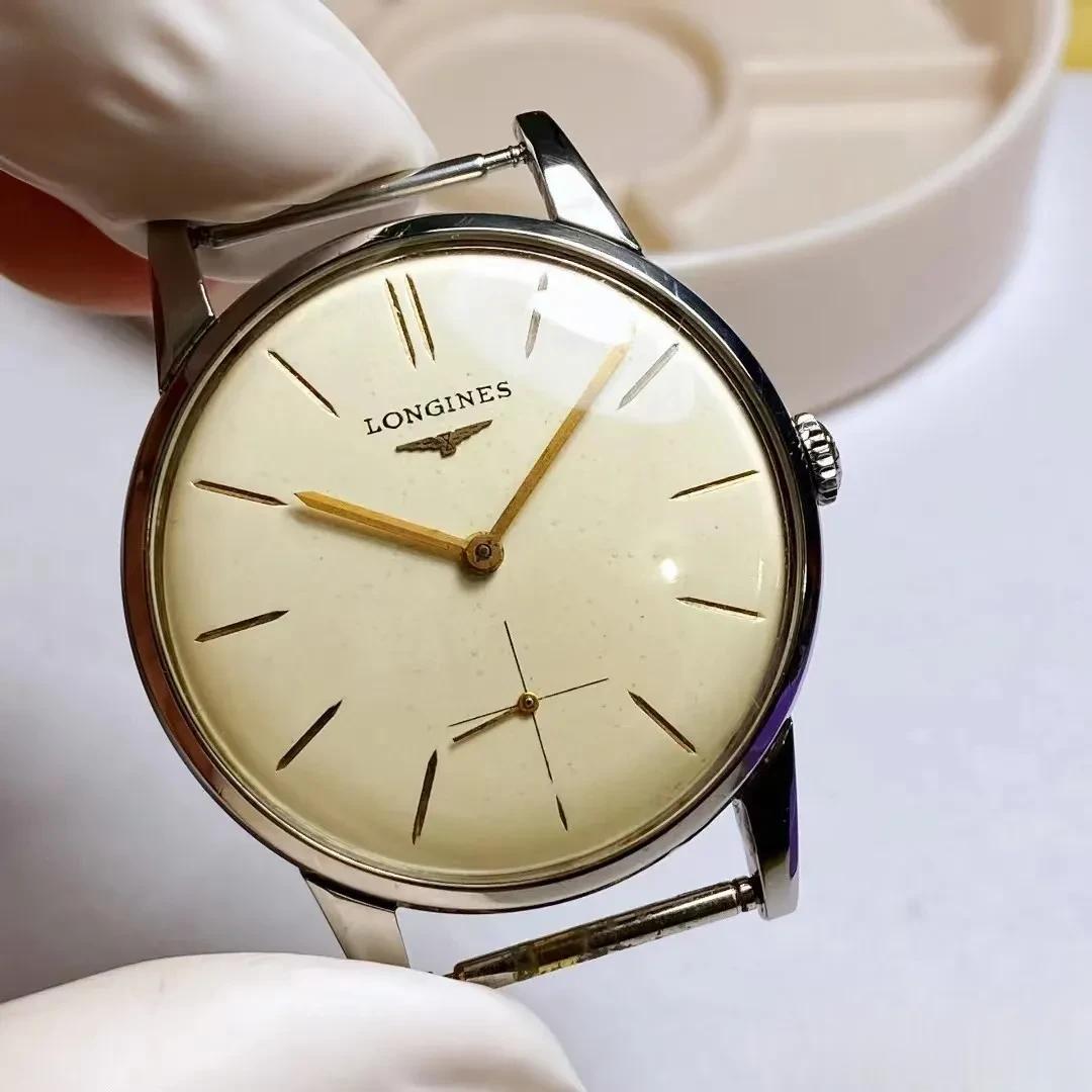 50年代中期，浪琴研发出大名鼎鼎的手动上链基础机芯30L。17钻 早期1800