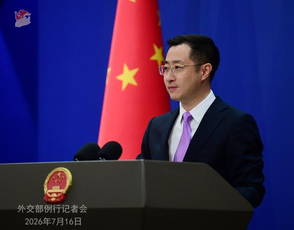 据报道近日印尼领导人公开表示有外国投资者不请自来“掠夺”印尼自然资源，有媒体解读