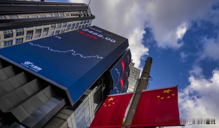 告别房产
这些年，很多人心里都有个问号：要是房子不再像过去那样拉着经济往前冲，中