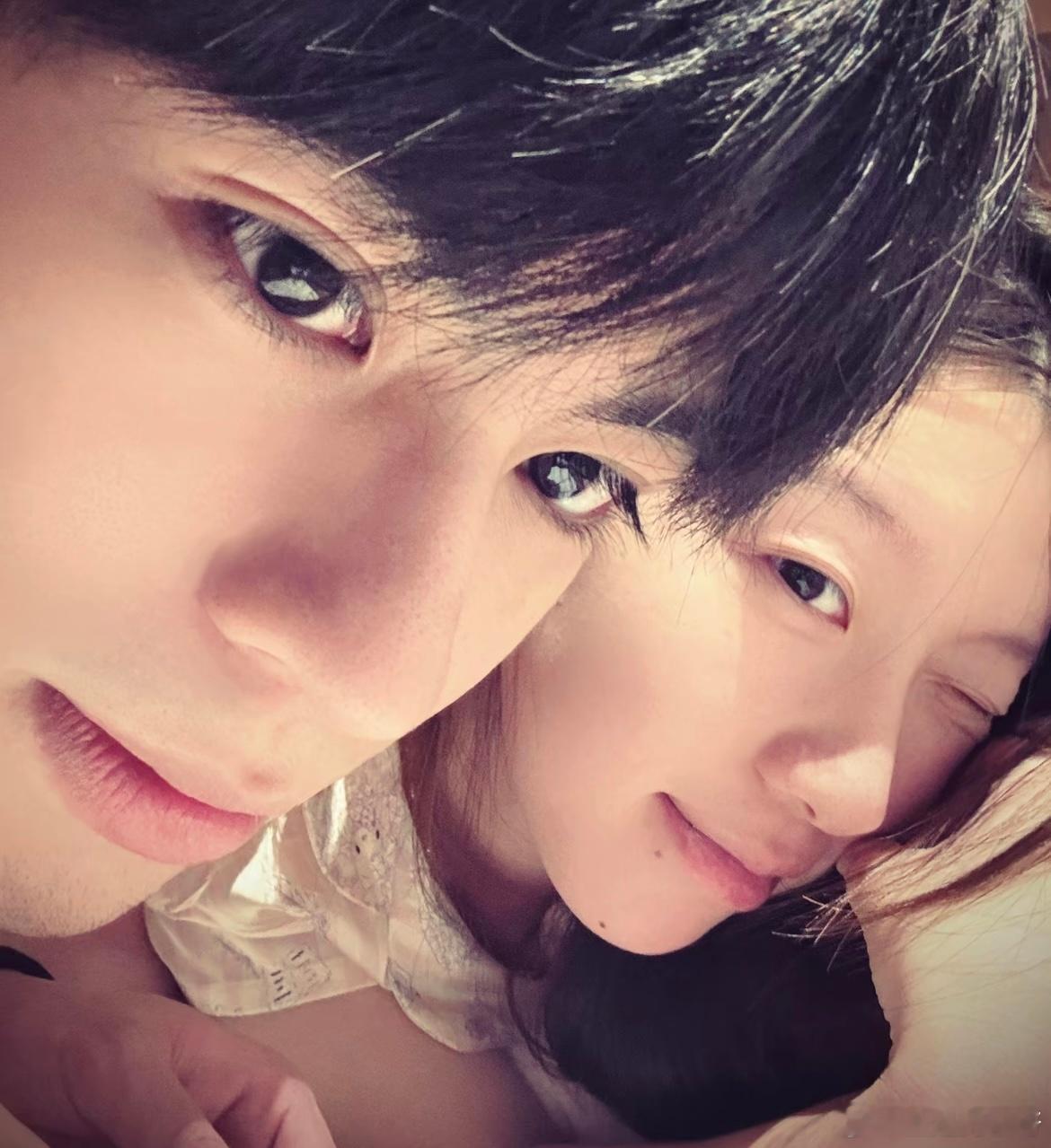爱人的眼睛是第八大洋 ​​​