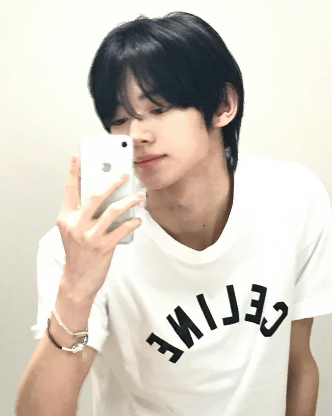 韩振HANJIN🐰 韩振官民队三推门面心，只有一颗，不要装的太多。人，只有一生