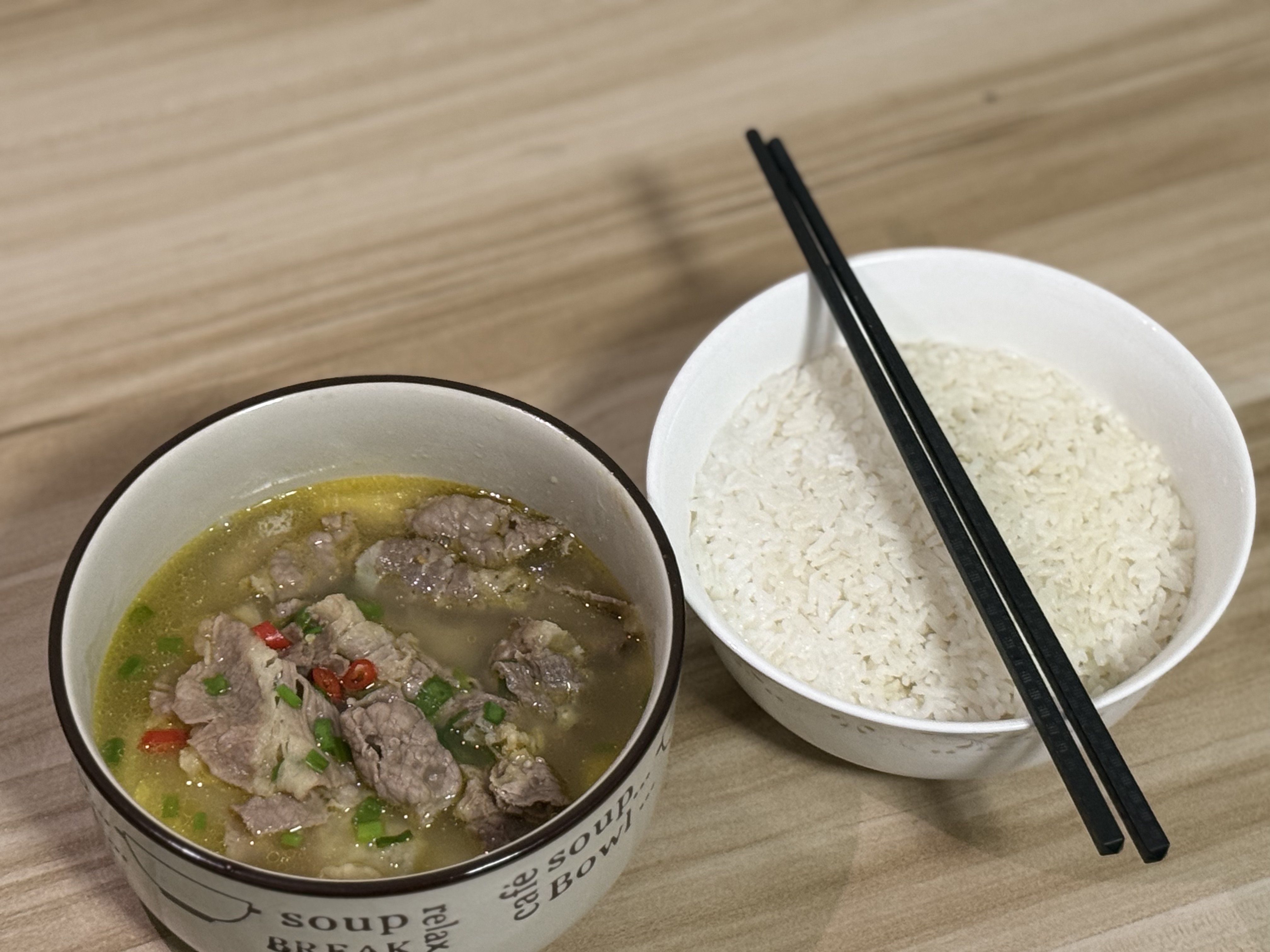 你们天天留言大郎吃饭了，结果我老婆今天叫太郎该吃饭了，我好好的一个老婆都被你们带