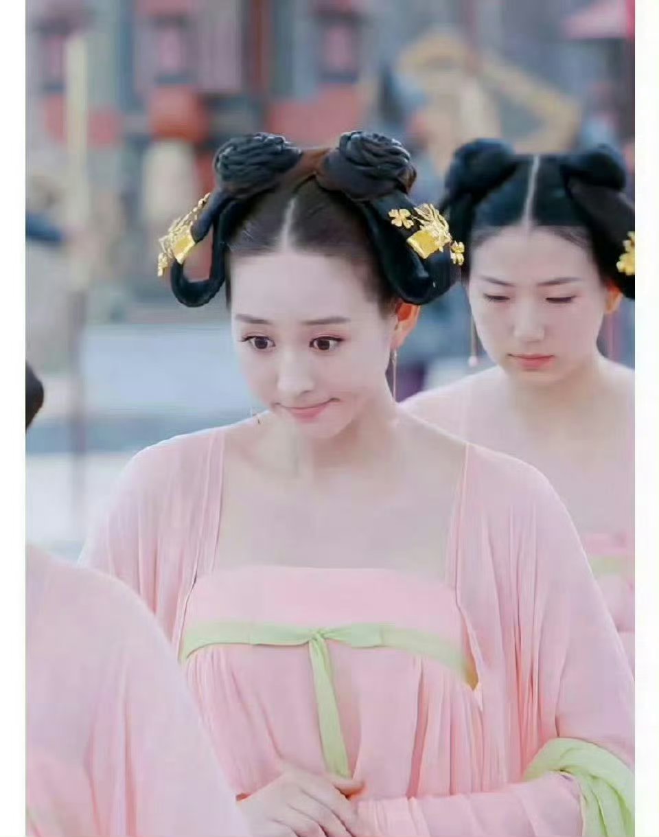 抹胸居然是后期为了播出才剪辑的 唐朝真的这么开放吗 