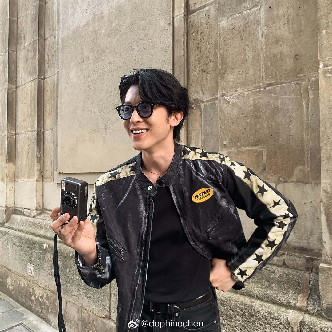 幸卓輝  辉啊，是真的一点儿也不加滤镜和美颜呢！就是这么硬帅！cr：马修IG 