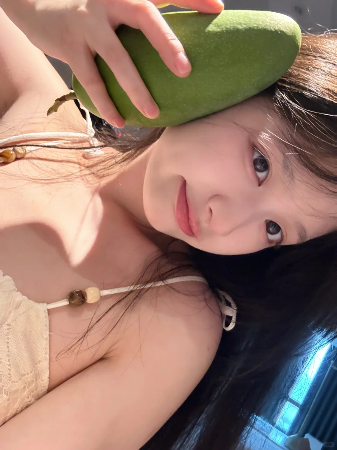 鼻基底凹陷在镜头里就是疲惫