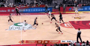 广东东阳光超级球星徐杰的得分爆炸力真是太强了！在今天进行的广东东阳光和浙江稠州金