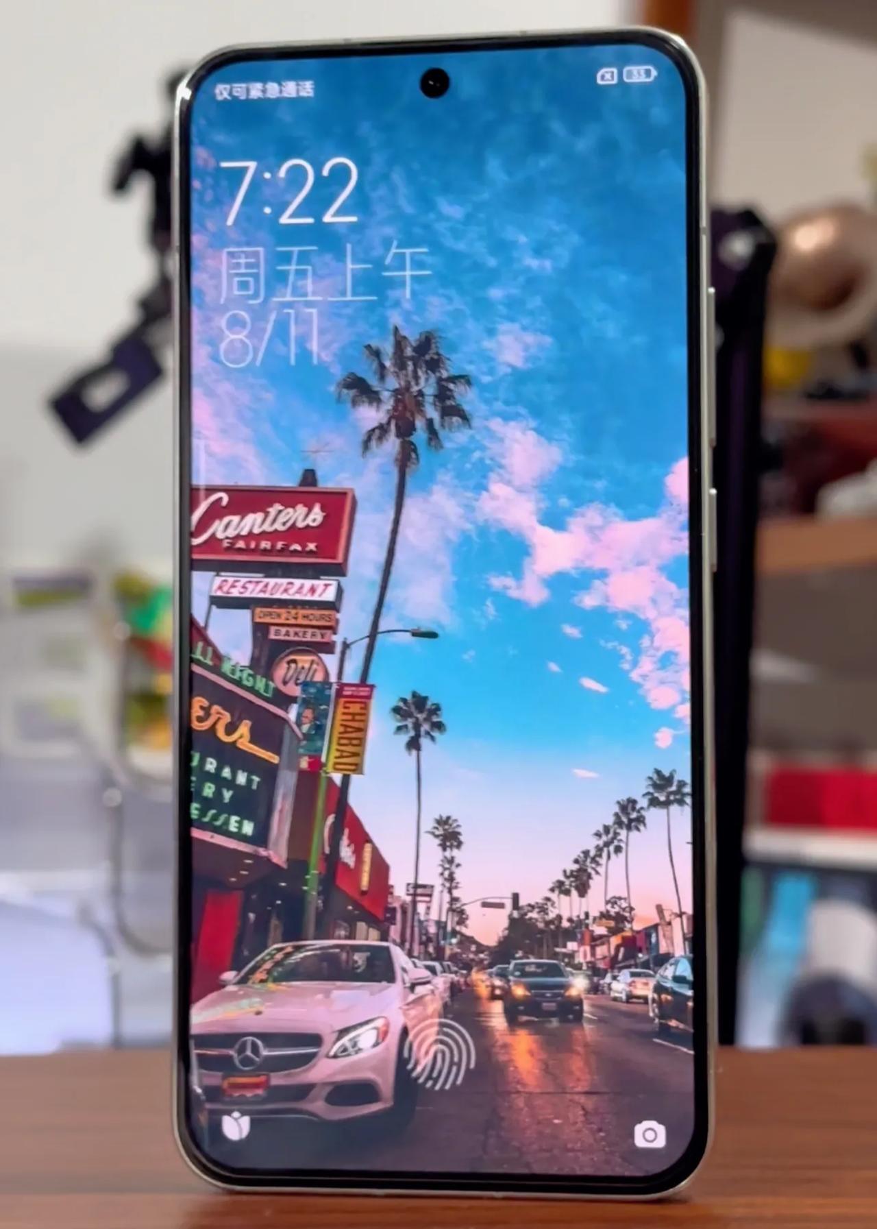 小米13为什么能称得上是一款现象级产品？

1，目前高通8 Gen2的所有机型加