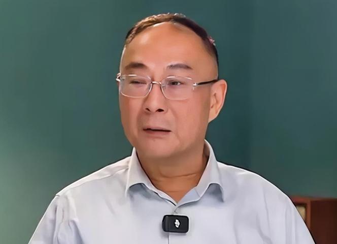 金灿荣教授8月18日公开发声，旗帜鲜明地表示，“台湾问题久拖不决，危害越来越大”