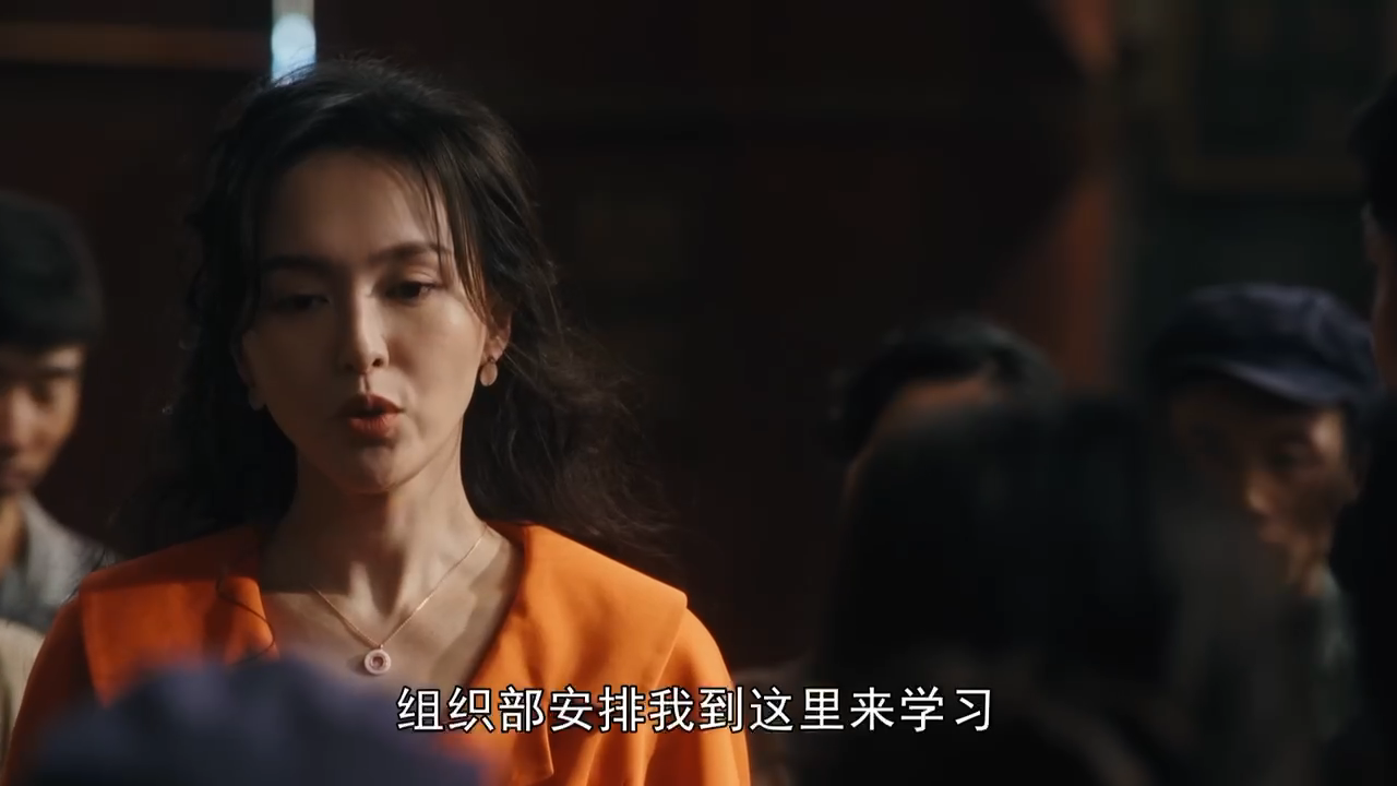 #唐嫣说虹口小汪上线##汪小姐被降职了# ​汪小姐，别太在意别人的眼光。你越努力