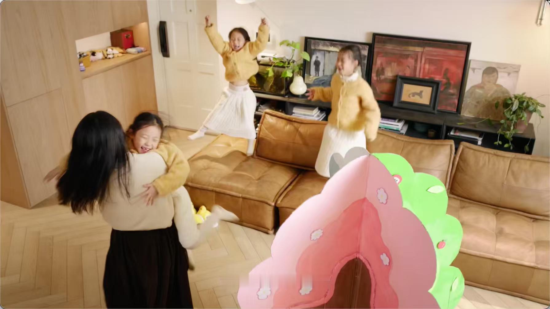 当一个快乐的普通人 2025年的温暖瞬间 家有三胞胎是怎样的体验？三姐妹的胜负欲