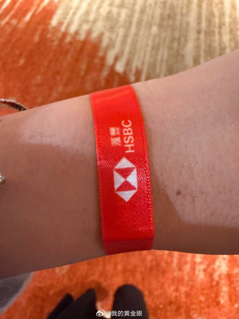 刚结束汇丰香港投资者峰会的闭门圆桌环节，趁着记忆点还新鲜和大家同步下今天的核心交