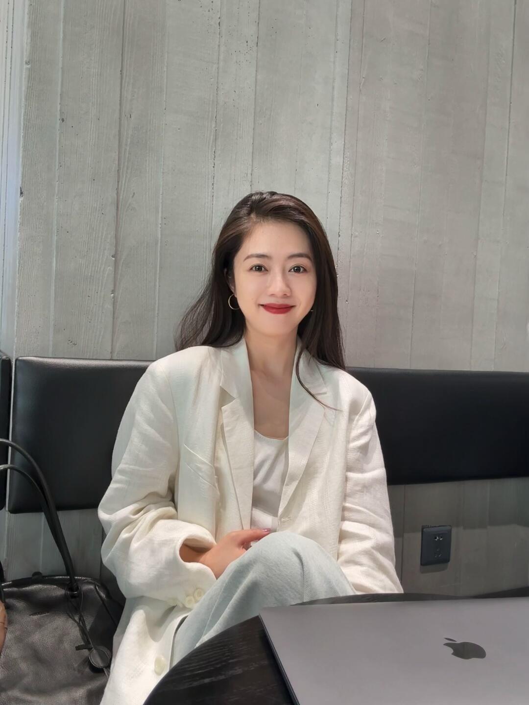 反正我非常喜欢并不是白茫茫一片的生活。🎼