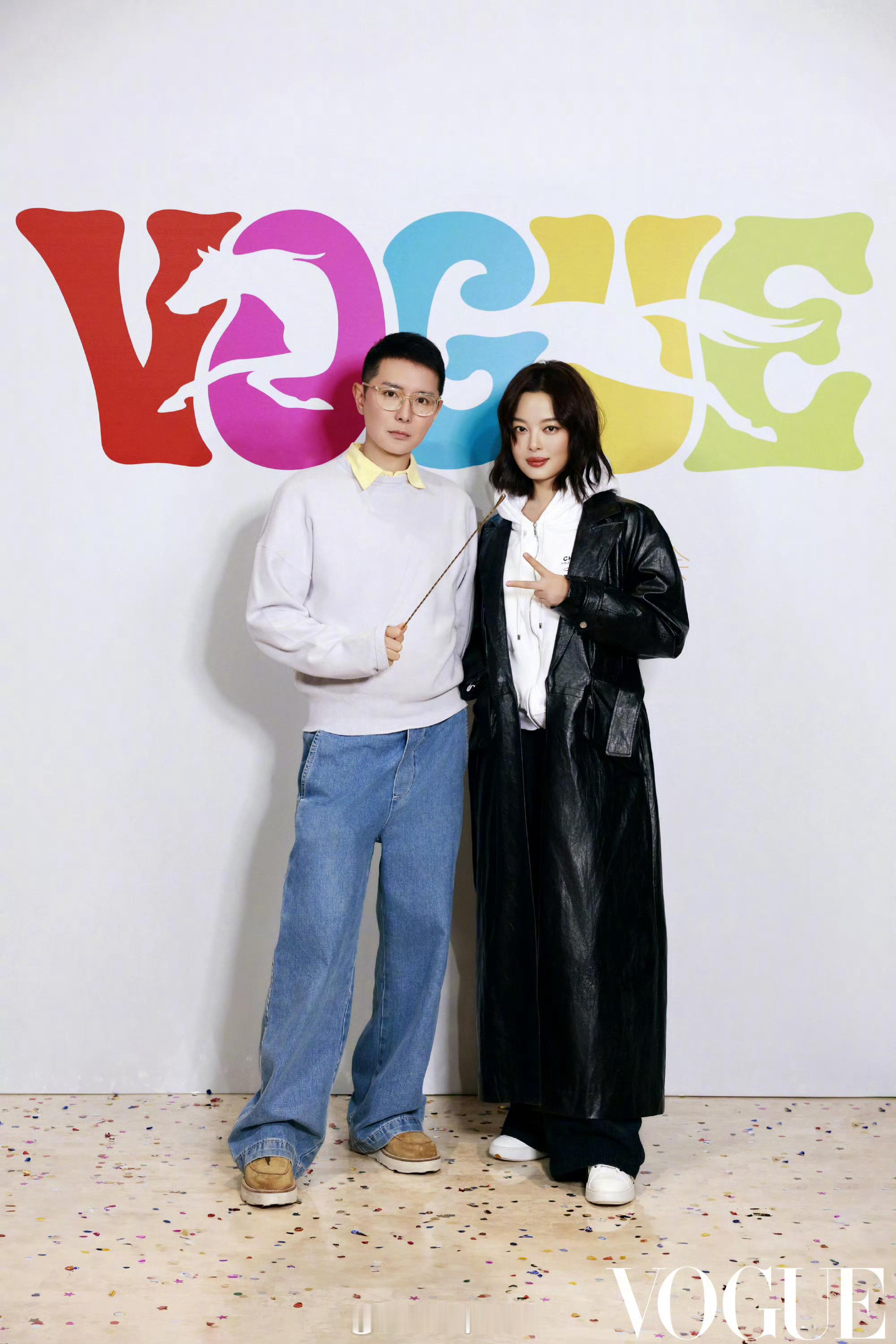 VOGUE官博更新年会大片，梓渝和辛芷蕾压轴，梓渝的地位到这个地步了吗