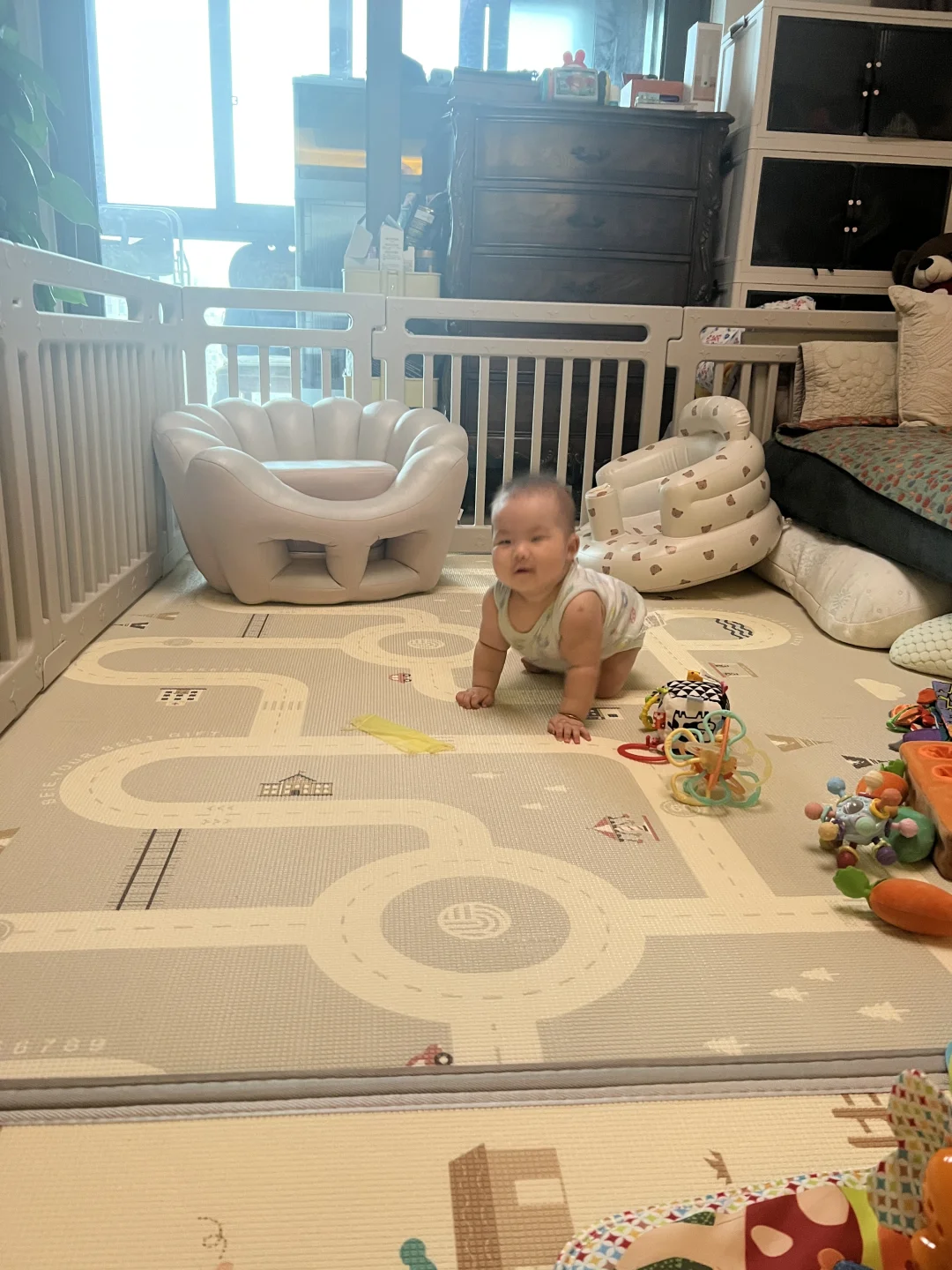 她冲我爬过来了！！！