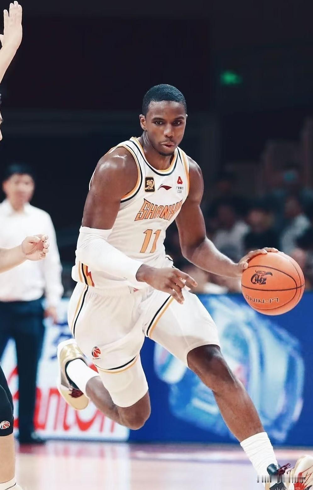 这CBA揭幕战打得是啥球啊？干脆叫外援比拼得了！
今天CBA揭幕战浙江广厦对阵山