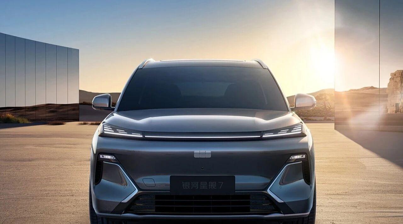 10万级插混杀疯了！星舰7年销12万逼宫宋Pro，12万落地带智驾+通风座202