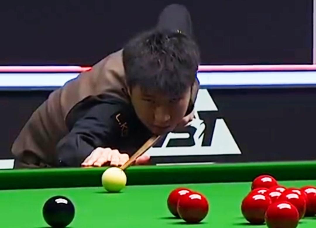 张安达两杆过百，6-2战胜赵心童，挺进英锦赛八强！
 
 
北京时间12月4日晚