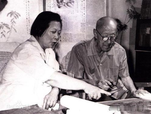 好奇查了一下张伯驹，
不查不知道，一查心里咯噔一下。
才发现这个人的境界，实在让