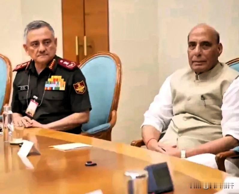 南亚炸锅！印巴防长互喷“国家恐怖主义”，反恐大战一触即发？

大新闻！巴基斯坦和