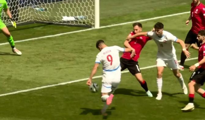 #格鲁吉亚vs捷克# 北京时间6月22日，欧洲杯小组赛第2轮，格鲁吉亚迎战捷克。