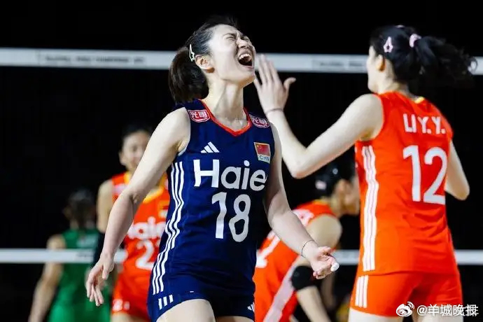 【#中国女排3比1胜墨西哥队迎来开门红#】23日晚，2025年女排世锦赛拉开战幕