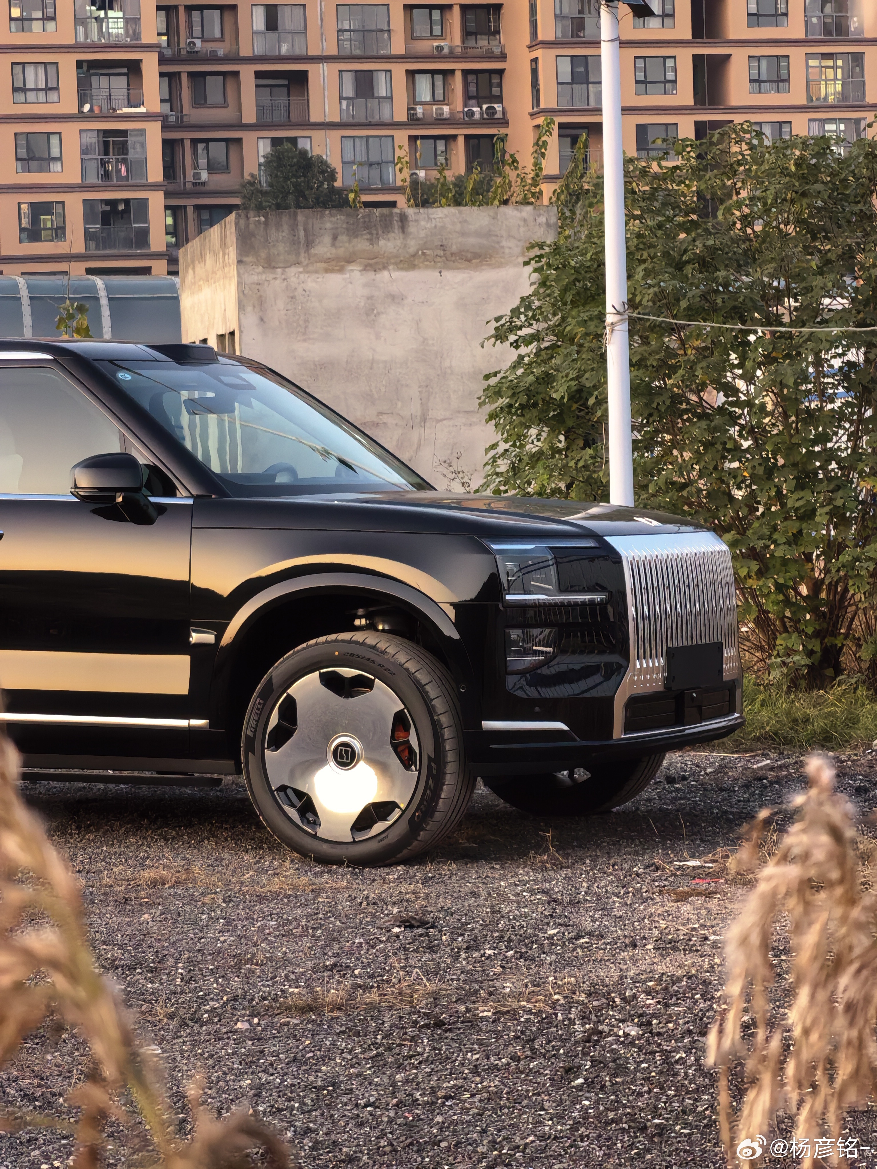 早，清晨看车赏心悦目 