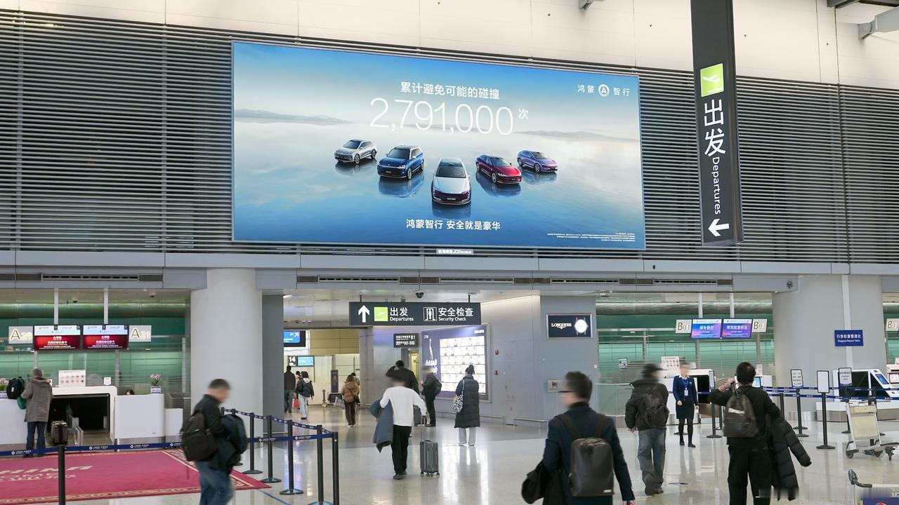 责任比功能更重要，鸿蒙智行高阶辅助驾驶聚焦兜底能力
高阶辅助驾驶的竞争，早已超越