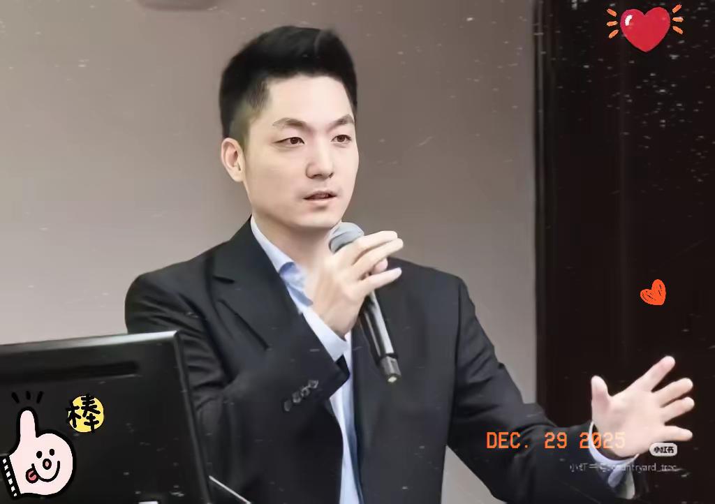 讲真，蒋万安那8分钟脱稿讲话，真把我看愣了！

见多了拿意识形态当口头禅的政客，