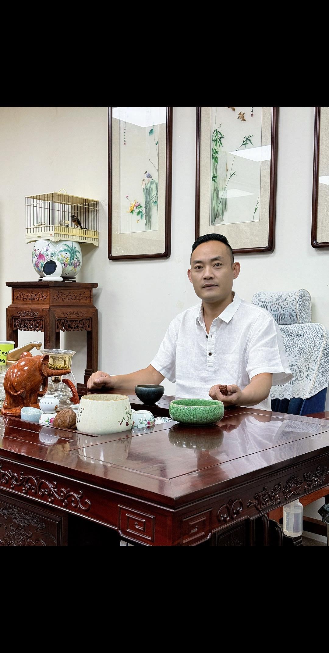 没有人可以回到过去，但随时可以重新开始💫