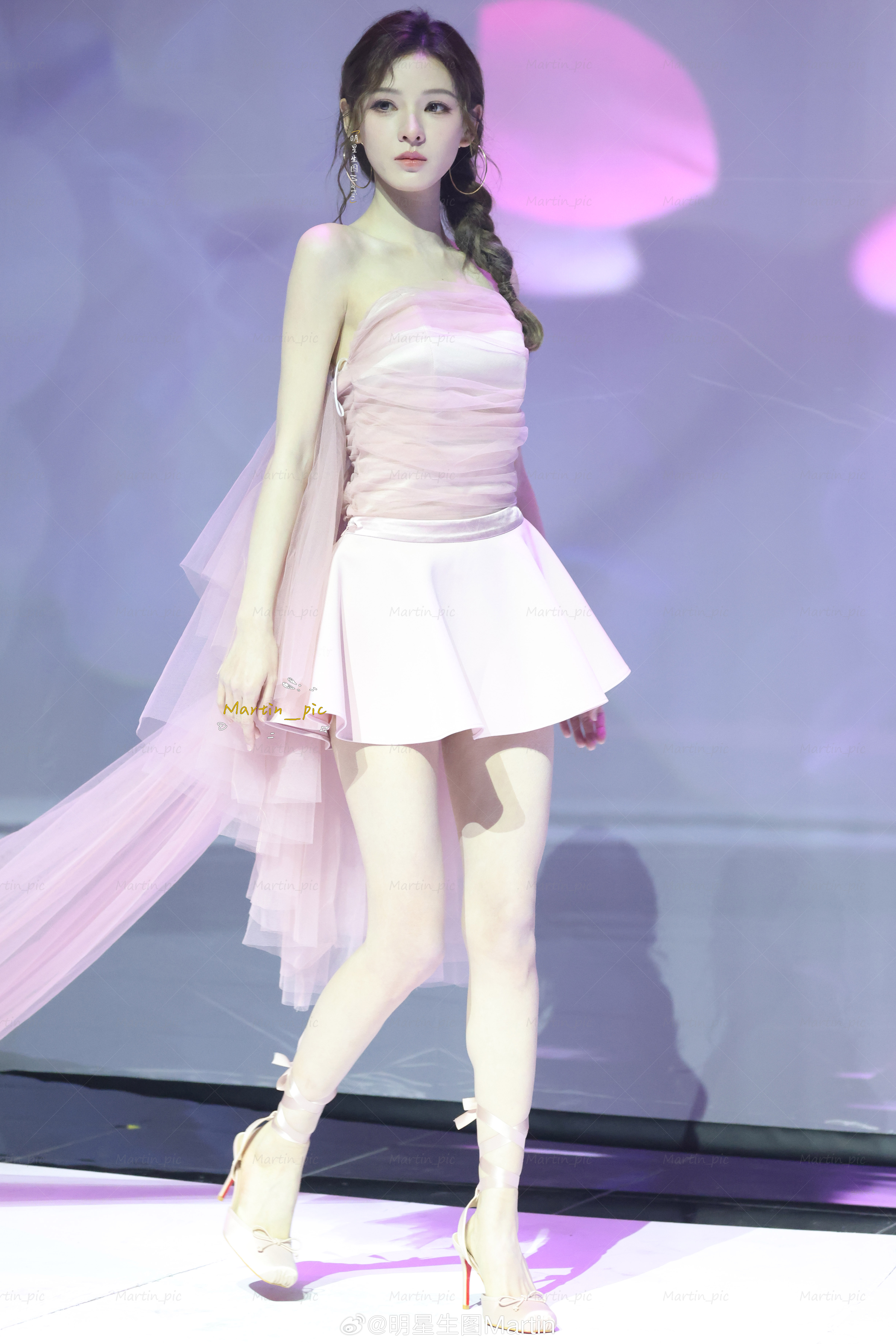 张予曦 张予曦杭州品牌活动走秀生图阿瓜是真的仙女下凡走秀简直是舒适区张予曦杭州活