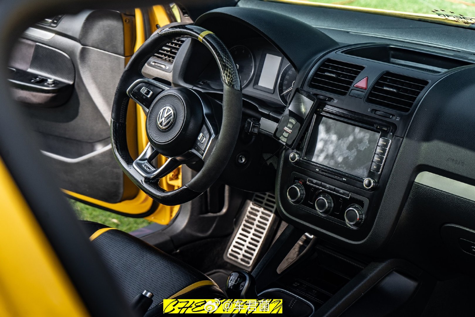 你说它是双门速腾？还是高尔夫coupe？大v聊车 君菌车世界 我和汽车的日常