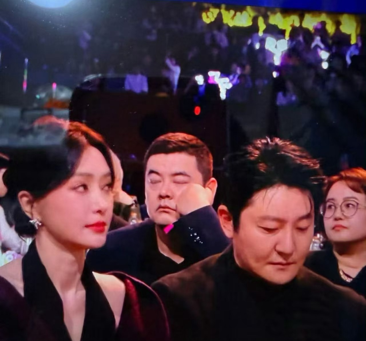 🍒累了就下班，别和年轻人一样熬仙台有树2025爱奇艺尖叫之夜