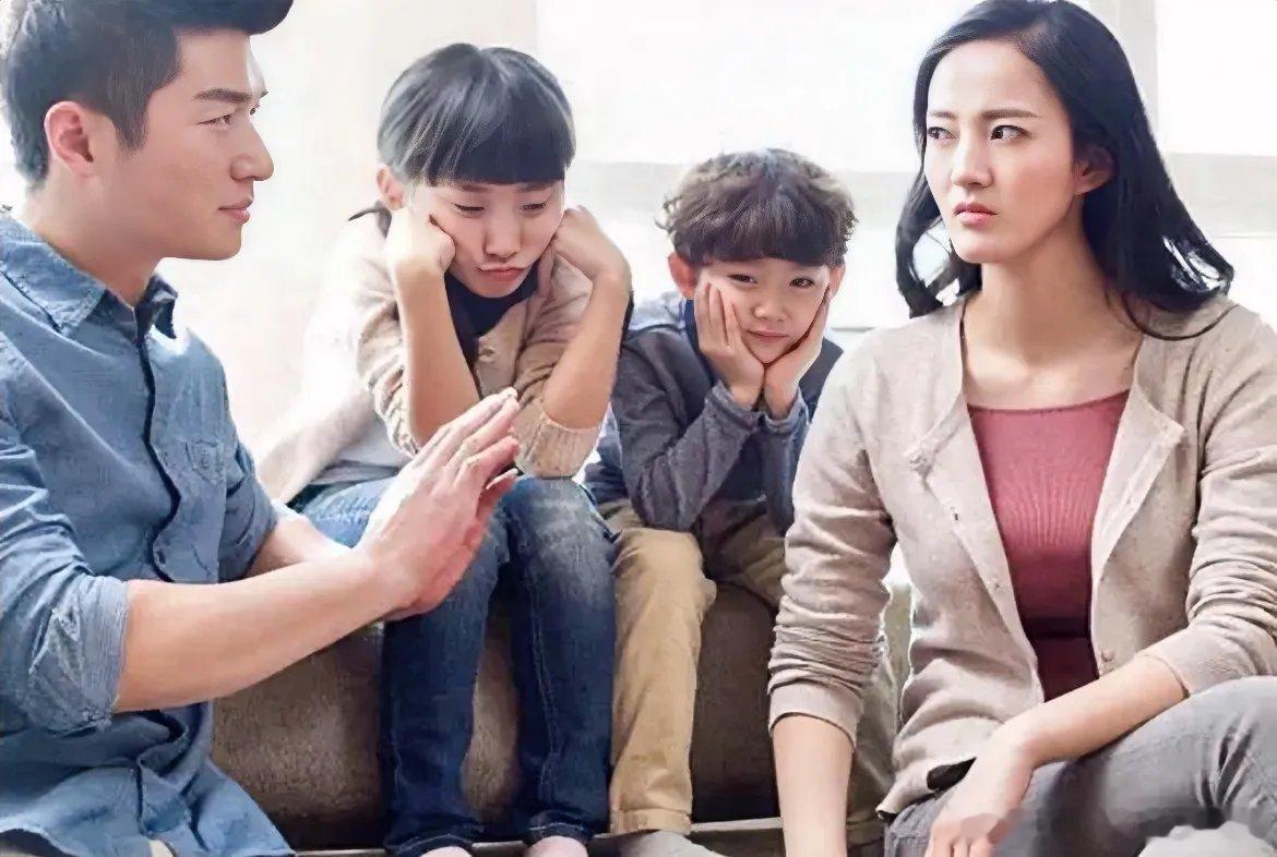 【经典一句话】读到刘震云说的一段话：“穷人的原生家庭，其实就是精神病院；父亲暴躁